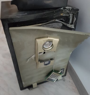 A jewellery safe which has been cracked open