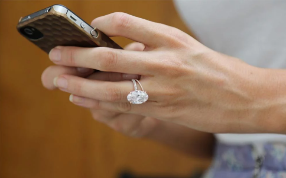 biggest celebrity engagement rings​