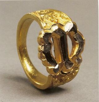 Mary-of-Burgundy-Engagement-Ring.jpg