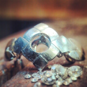 Platinum art deco ring design 4