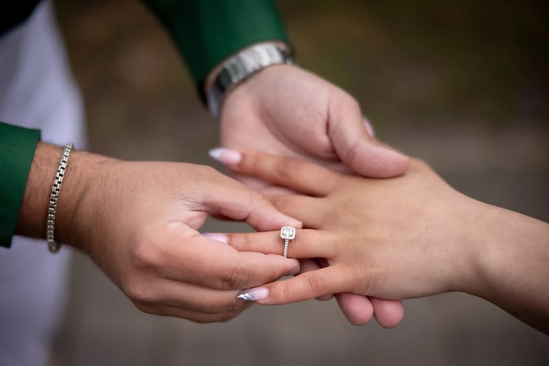 engagement ring deal
