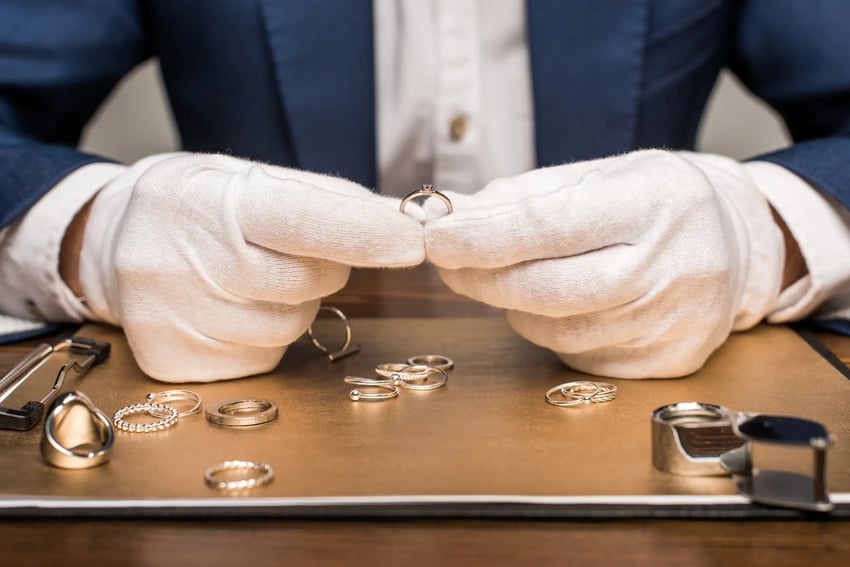 jeweller with gloves